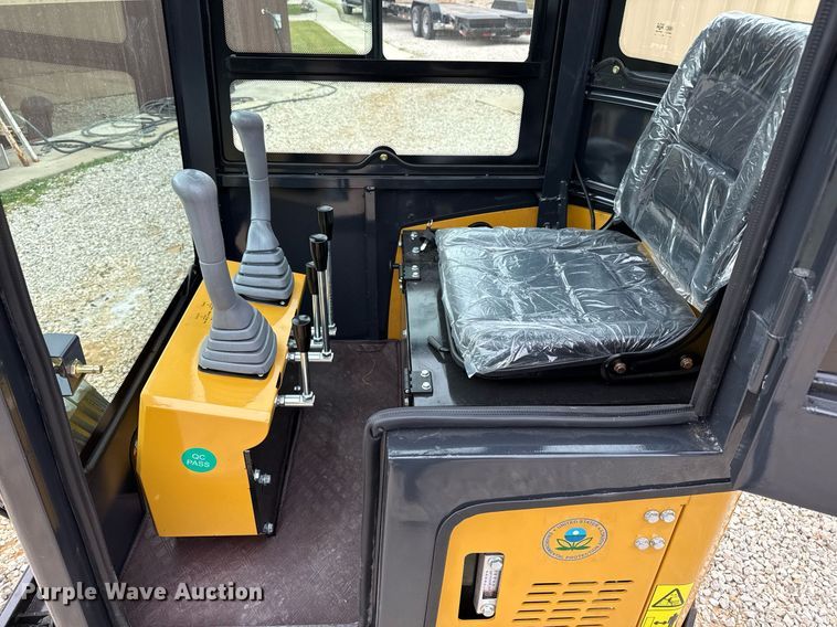 image for item EJ3428 2024 AGT H13R mini excavator