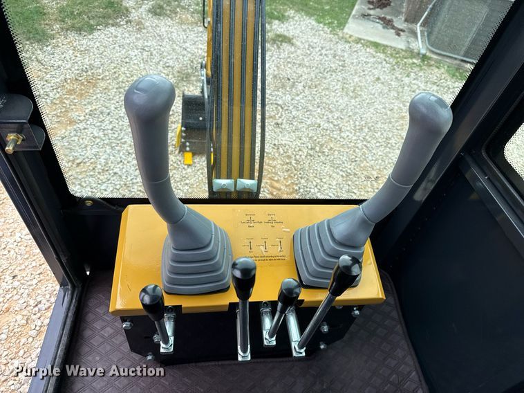 image for item EJ3428 2024 AGT H13R mini excavator