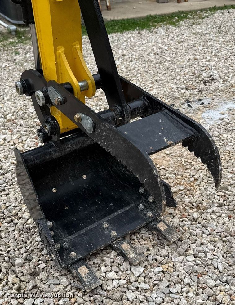 image for item EJ3432 2024 AGT QH13R mini excavator