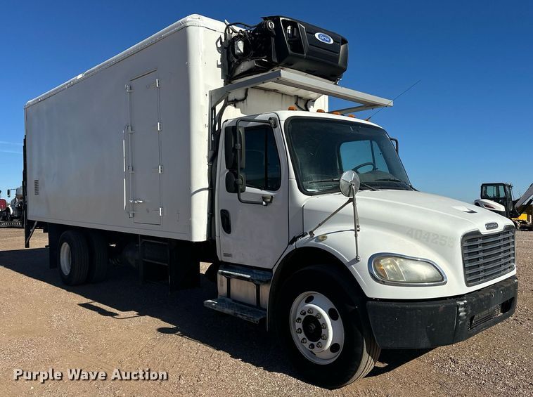 image for item EJ5215 2004 Freightliner Business Class M2 refrigerated truck