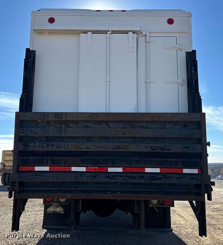 image for item EJ5215 2004 Freightliner Business Class M2 refrigerated truck