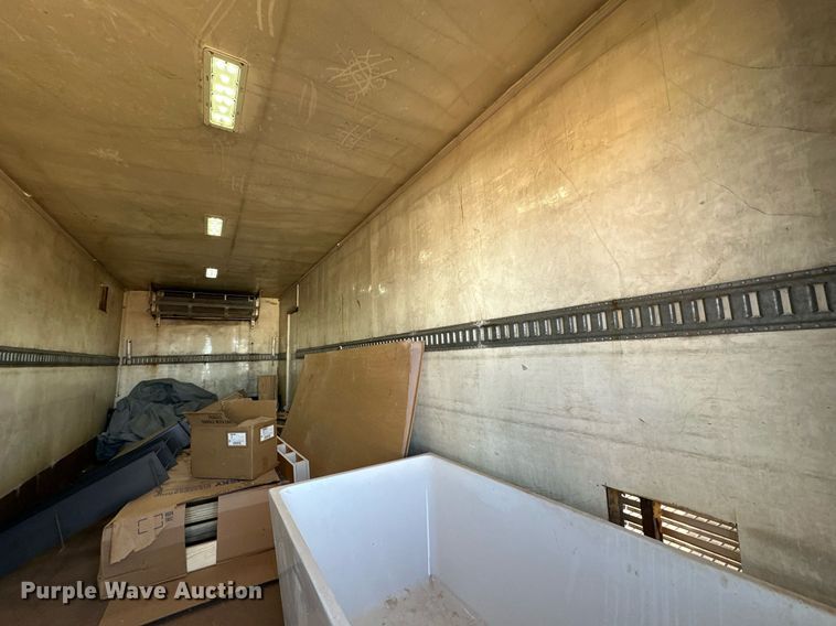 image for item EJ5215 2004 Freightliner Business Class M2 refrigerated truck