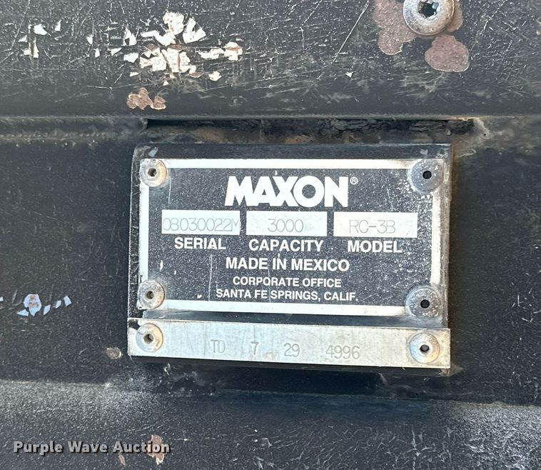 image for item EJ5215 2004 Freightliner Business Class M2 refrigerated truck