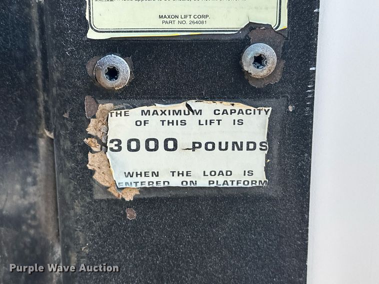 image for item EJ5215 2004 Freightliner Business Class M2 refrigerated truck