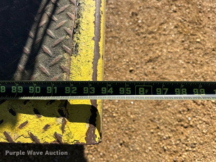 image for item EJ5215 2004 Freightliner Business Class M2 refrigerated truck