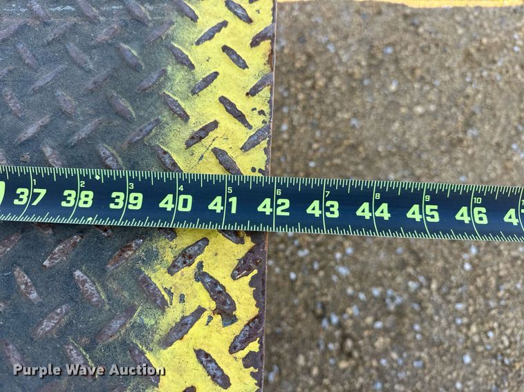 image for item EJ5215 2004 Freightliner Business Class M2 refrigerated truck