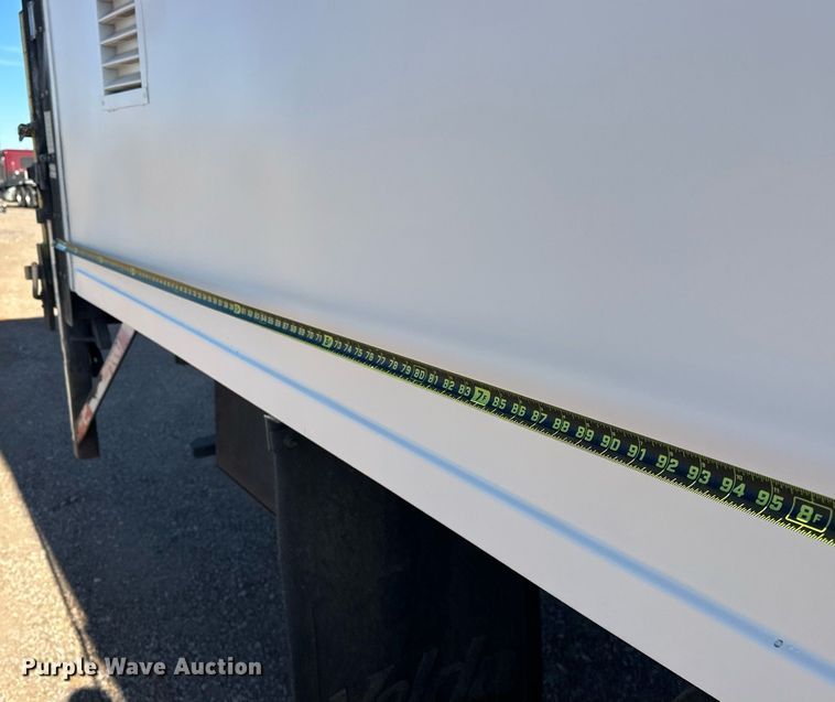 image for item EJ5215 2004 Freightliner Business Class M2 refrigerated truck