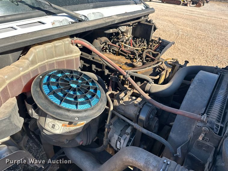 image for item EJ5215 2004 Freightliner Business Class M2 refrigerated truck