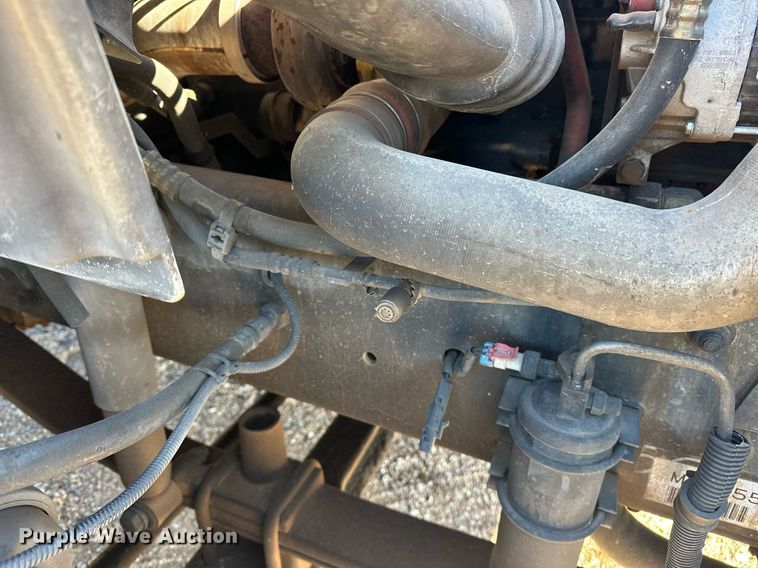 image for item EJ5215 2004 Freightliner Business Class M2 refrigerated truck