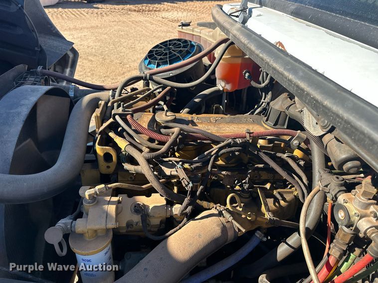 image for item EJ5215 2004 Freightliner Business Class M2 refrigerated truck