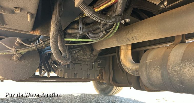 image for item EJ5215 2004 Freightliner Business Class M2 refrigerated truck