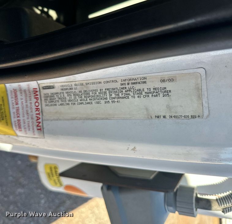 image for item EJ5215 2004 Freightliner Business Class M2 refrigerated truck