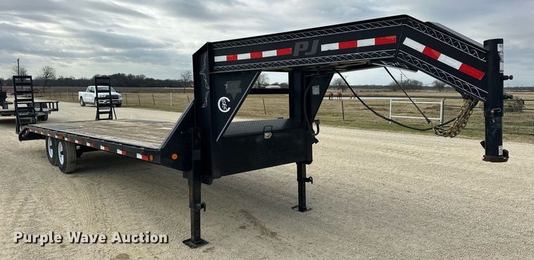 image for item EJ5306 2013 PJ equipment trailer