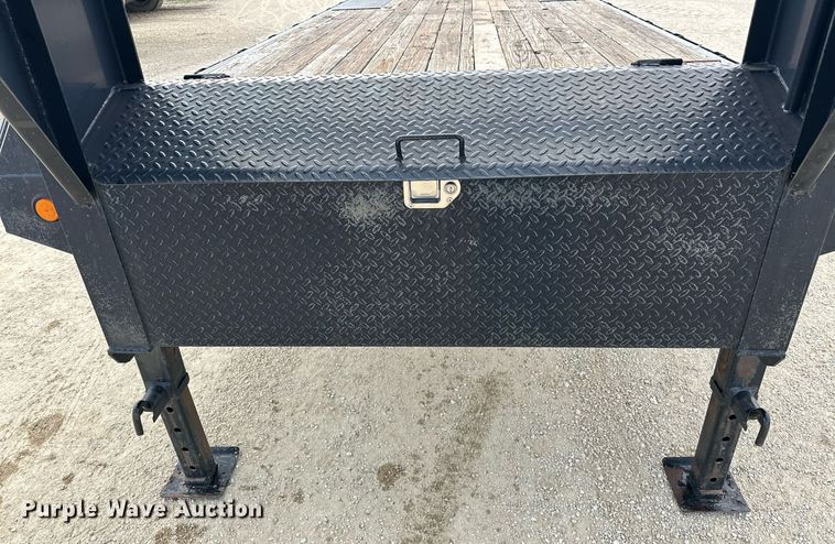 image for item EJ5306 2013 PJ equipment trailer