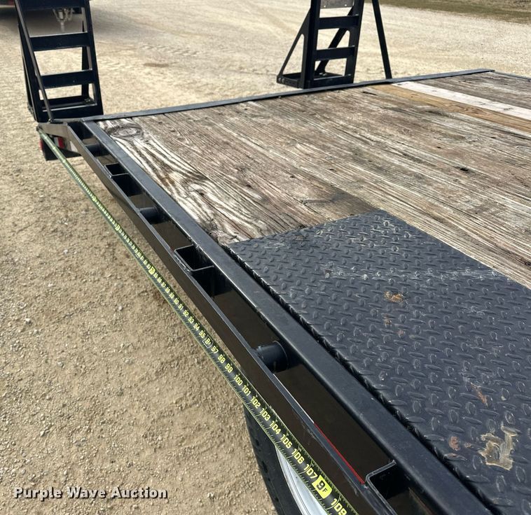 image for item EJ5306 2013 PJ equipment trailer