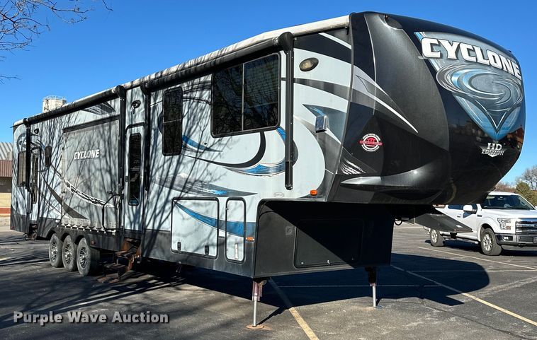 image for item EJ5319 2016 Heartland 4200 Cyclone toy hauler camper