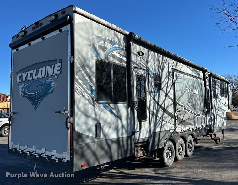 image for item EJ5319 2016 Heartland 4200 Cyclone toy hauler camper