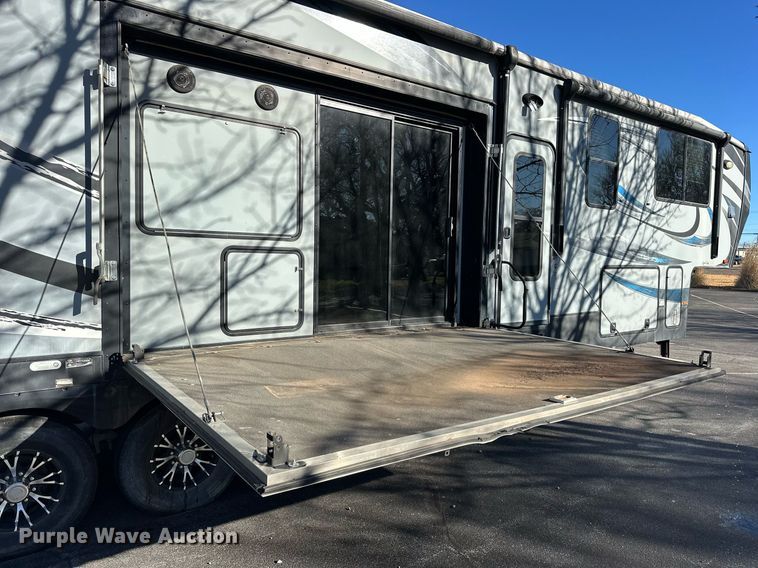 image for item EJ5319 2016 Heartland 4200 Cyclone toy hauler camper