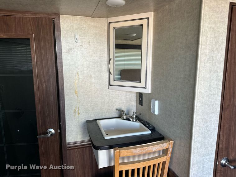 image for item EJ5319 2016 Heartland 4200 Cyclone toy hauler camper