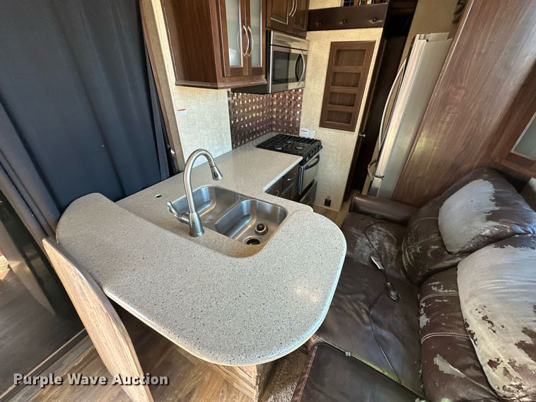 image for item EJ5319 2016 Heartland 4200 Cyclone toy hauler camper