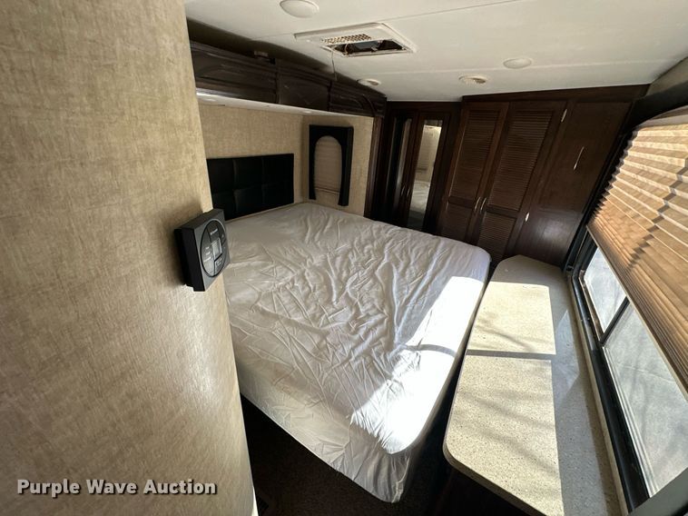 image for item EJ5319 2016 Heartland 4200 Cyclone toy hauler camper