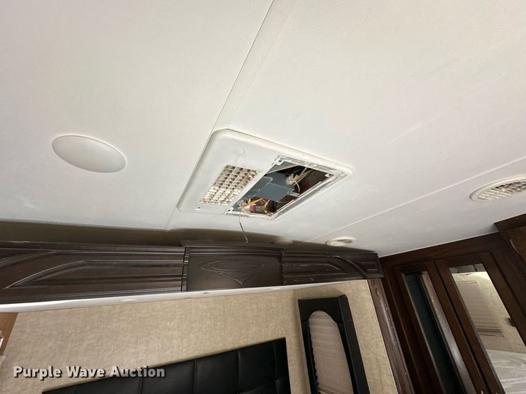 image for item EJ5319 2016 Heartland 4200 Cyclone toy hauler camper