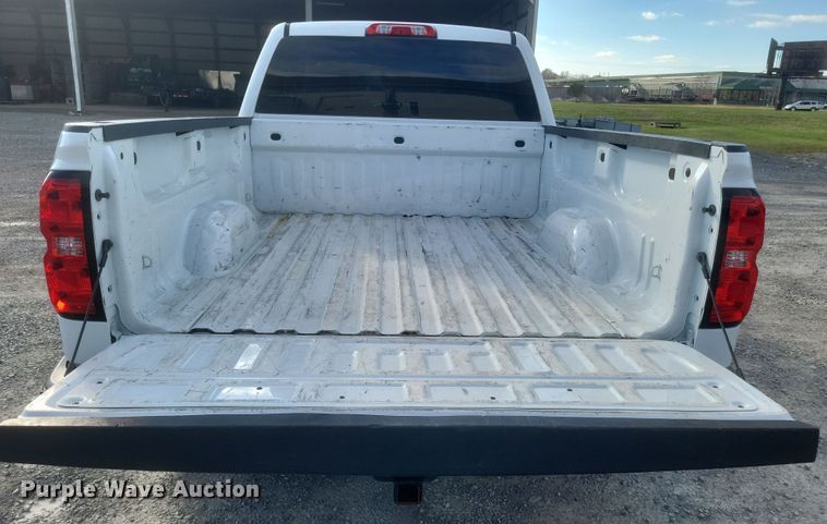 image for item EJ8043 2019 Chevrolet  Silverado 1500 Double Cab pickup truck