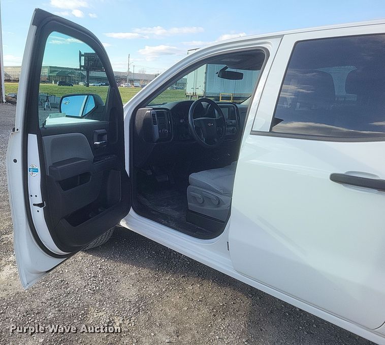 image for item EJ8043 2019 Chevrolet  Silverado 1500 Double Cab pickup truck