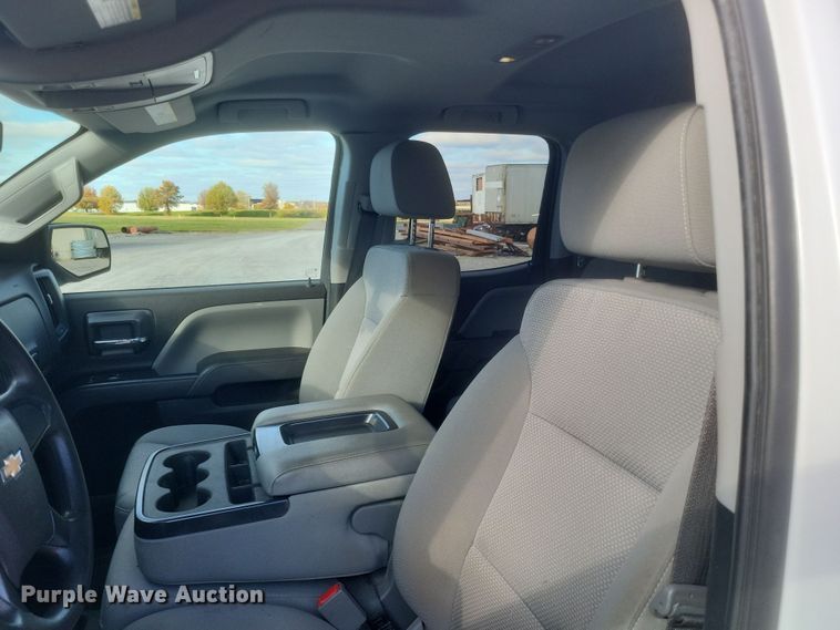 image for item EJ8043 2019 Chevrolet  Silverado 1500 Double Cab pickup truck