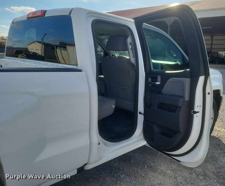 image for item EJ8043 2019 Chevrolet  Silverado 1500 Double Cab pickup truck