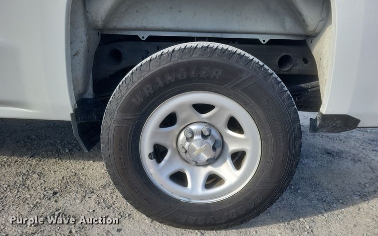 image for item EJ8043 2019 Chevrolet  Silverado 1500 Double Cab pickup truck