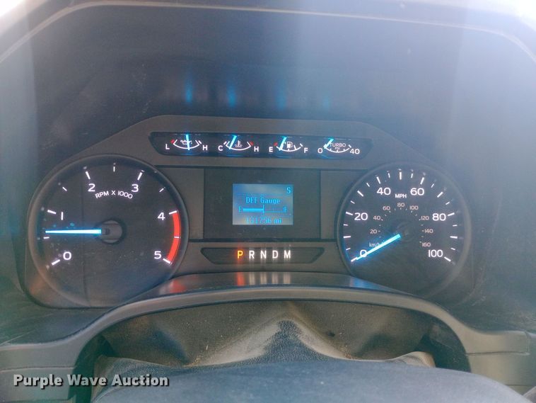 image for item EN8662 2020 Ford F350 Super Duty Crew Cab flatbed pickup truck