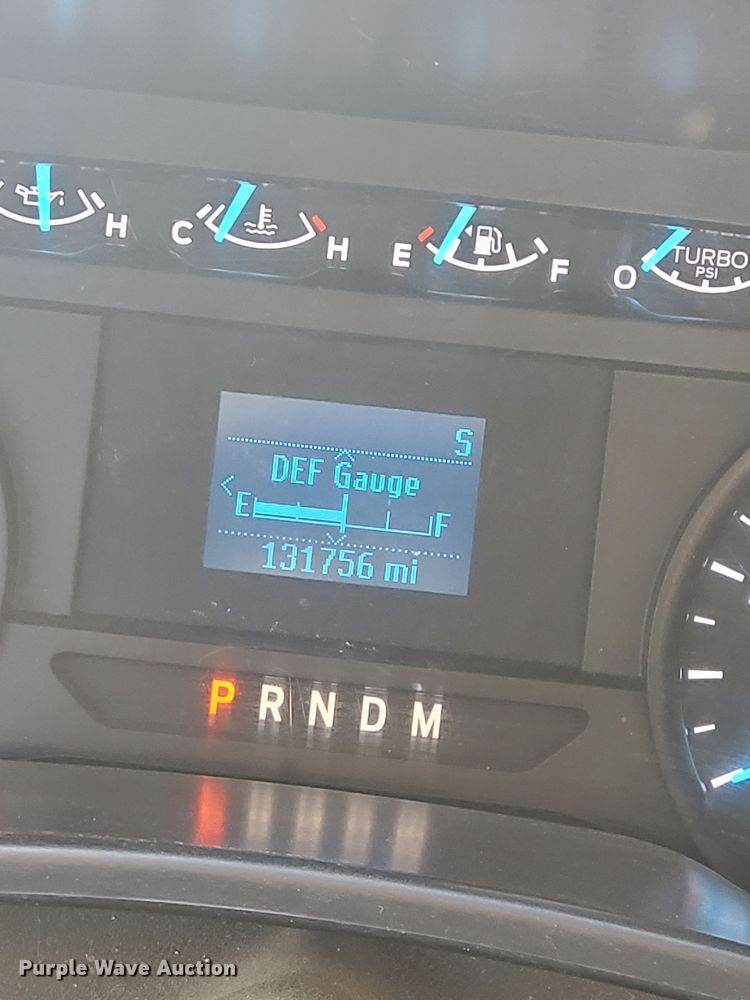 image for item EN8662 2020 Ford F350 Super Duty Crew Cab flatbed pickup truck