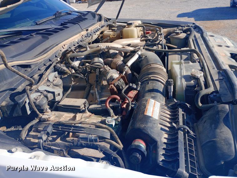 image for item EN8662 2020 Ford F350 Super Duty Crew Cab flatbed pickup truck