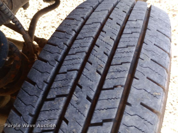 image for item EN8662 2020 Ford F350 Super Duty Crew Cab flatbed pickup truck