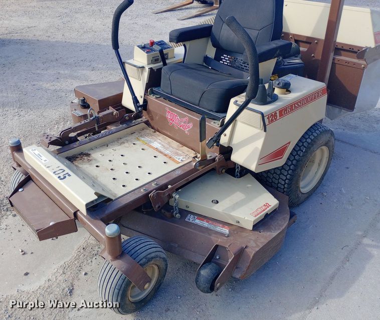 image for item EN8665 Grasshopper 126 ZTR lawn mower