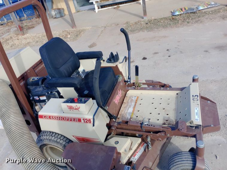 image for item EN8665 Grasshopper 126 ZTR lawn mower