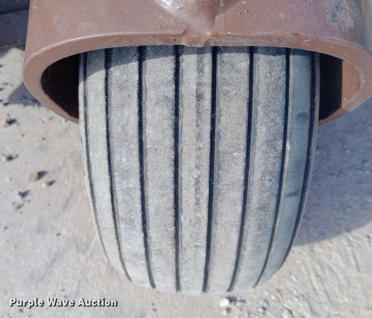 image for item EN8665 Grasshopper 126 ZTR lawn mower