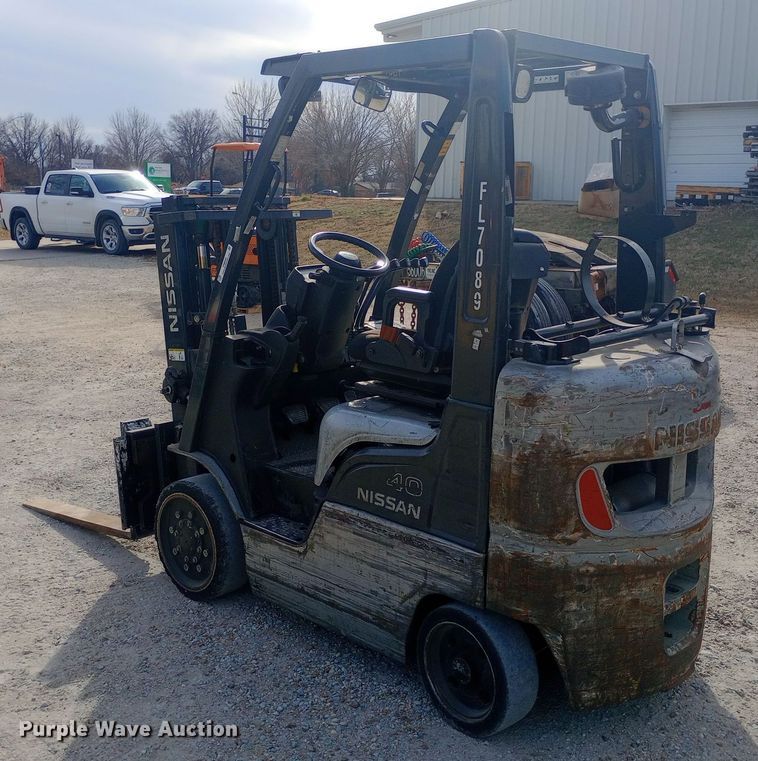 image for item EN8668 Nissan 40 forklift