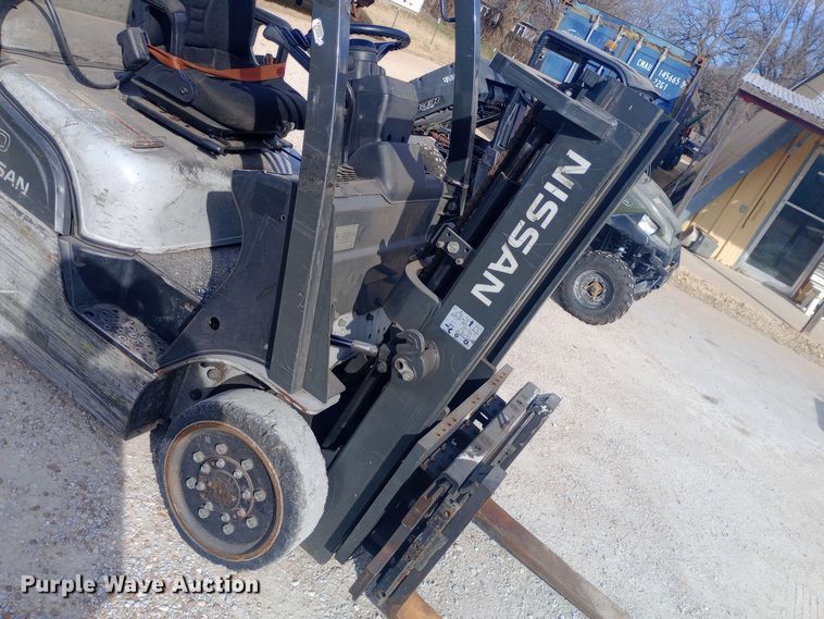image for item EN8668 Nissan 40 forklift