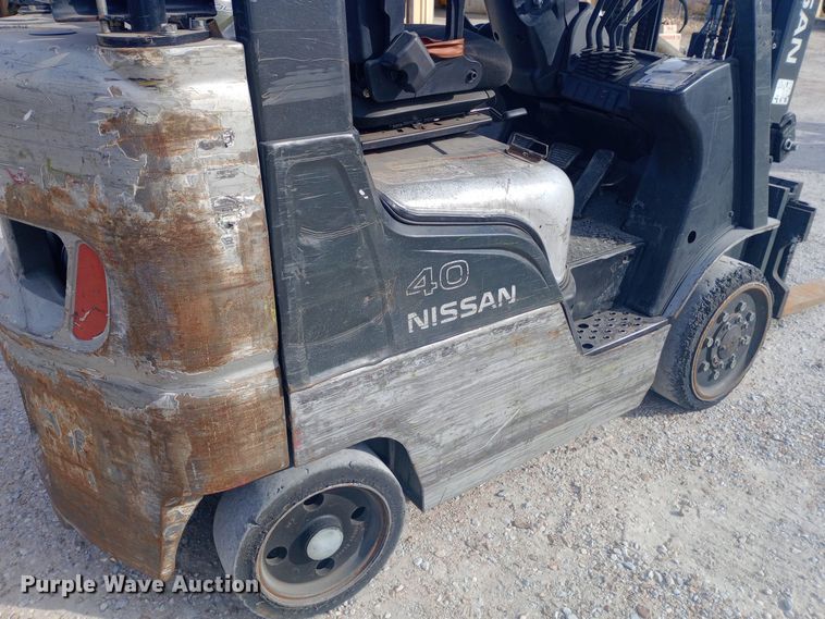 image for item EN8668 Nissan 40 forklift