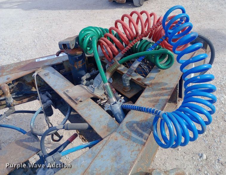 image for item EN8669 1986 Fruehauf  ELFI trailer dolly