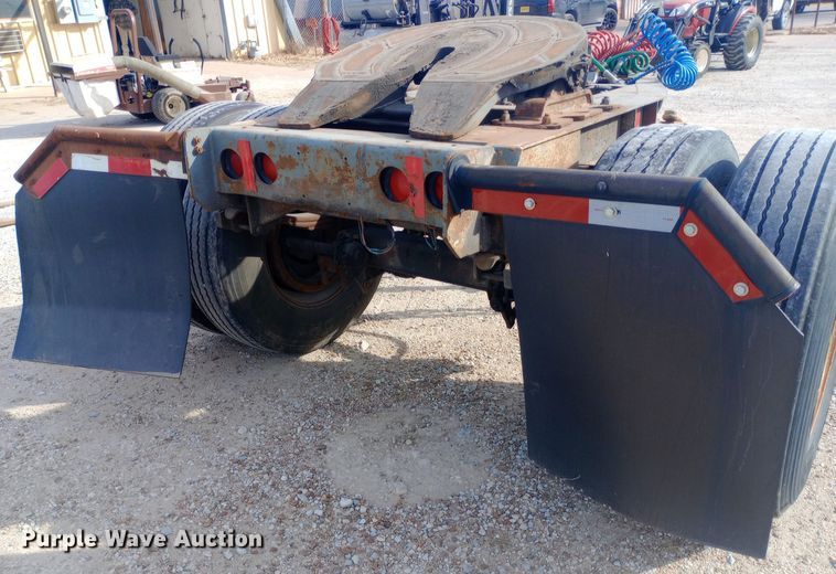 image for item EN8669 1986 Fruehauf  ELFI trailer dolly