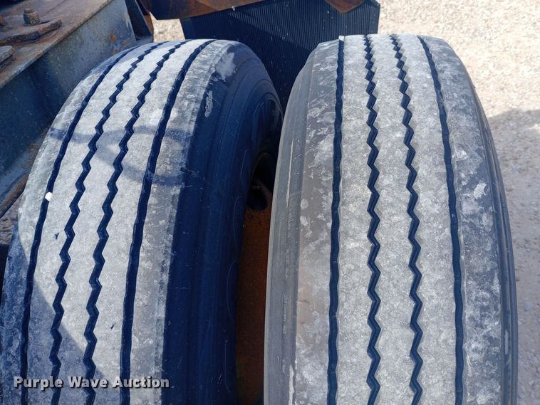 image for item EN8669 1986 Fruehauf  ELFI trailer dolly