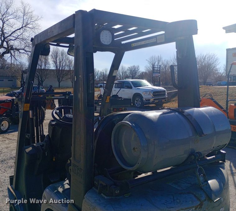 image for item EN8671 Nissan 40 forklift