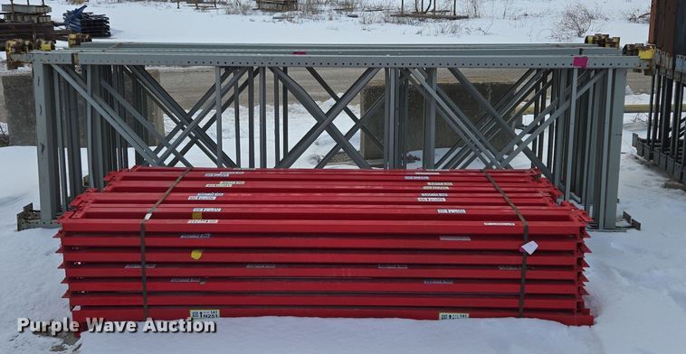 image for item EQ3900 Teardrop pallet racking 