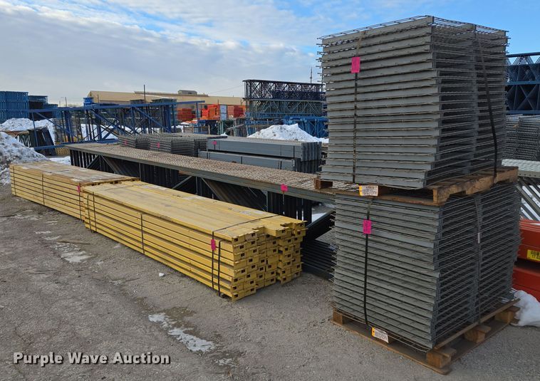 image for item EQ3901 T-Bolt  pallet racking 