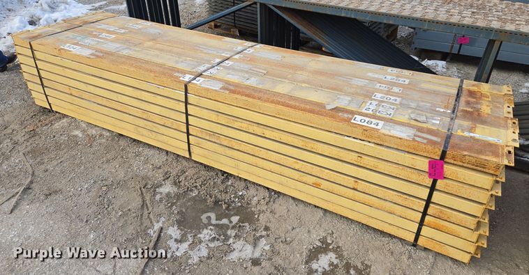 image for item EQ3901 T-Bolt  pallet racking 