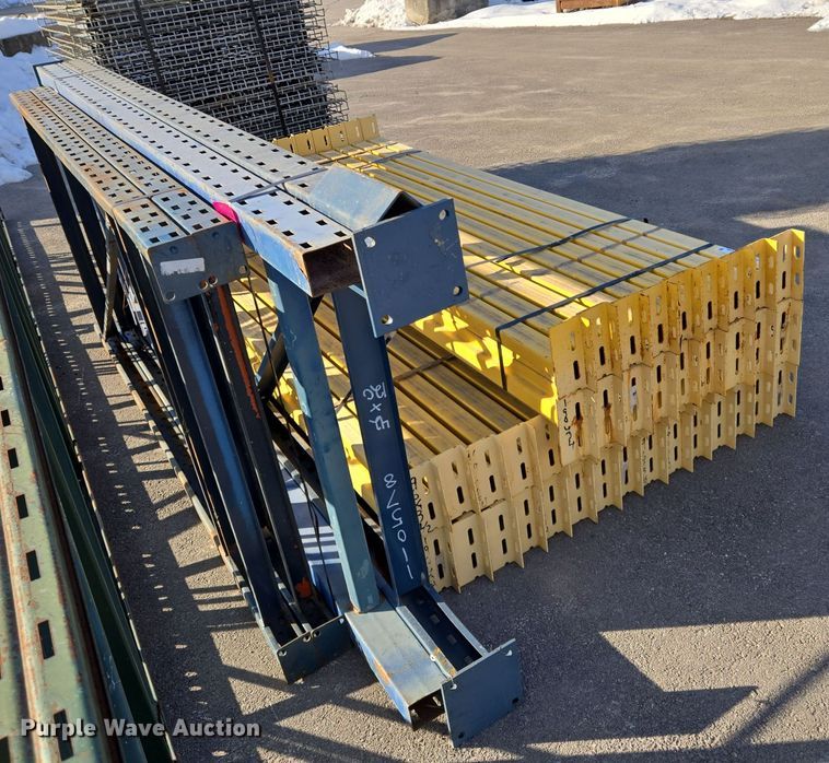 image for item EQ3903 T-Bolt  pallet racking 