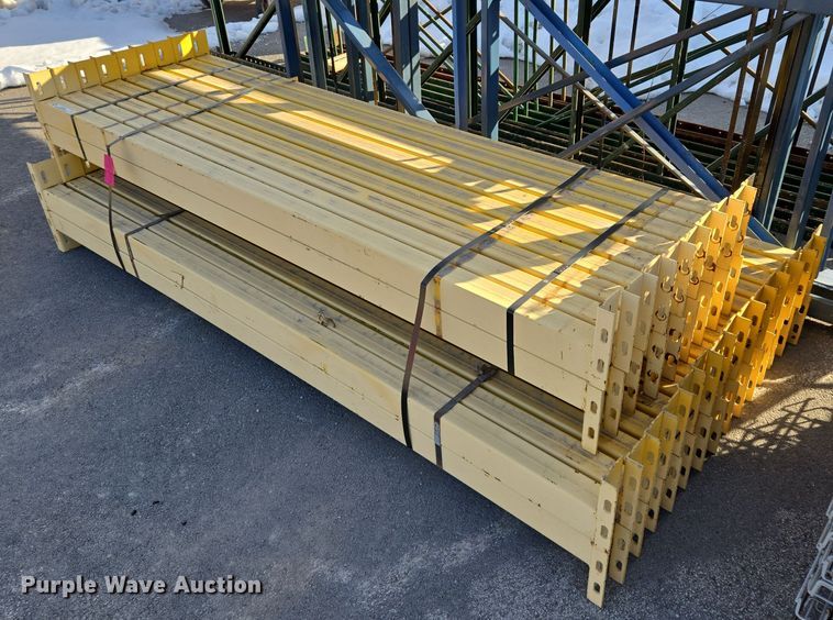 image for item EQ3903 T-Bolt  pallet racking 